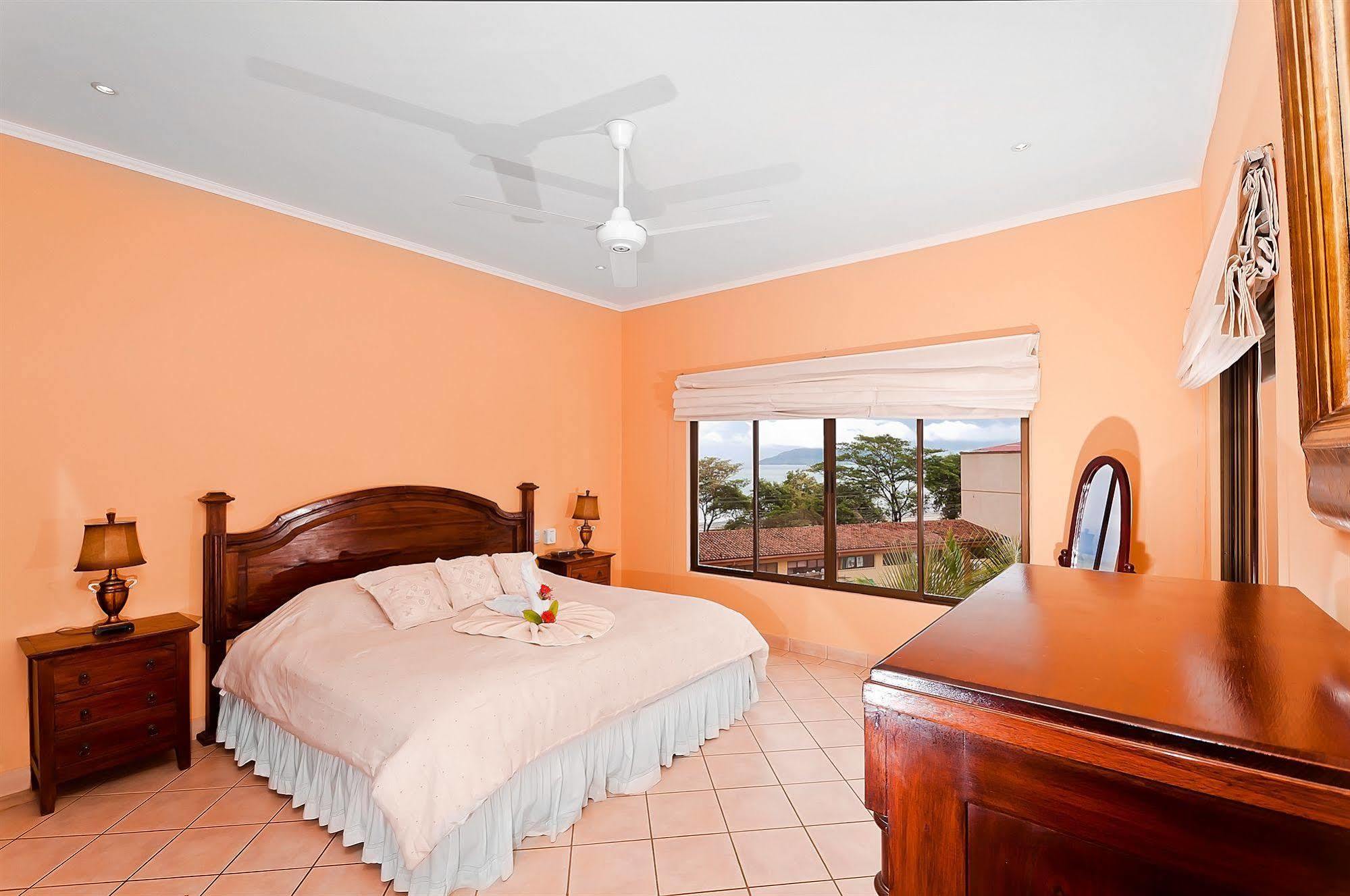Sunrise Condominium Tamarindo Bagian luar foto
