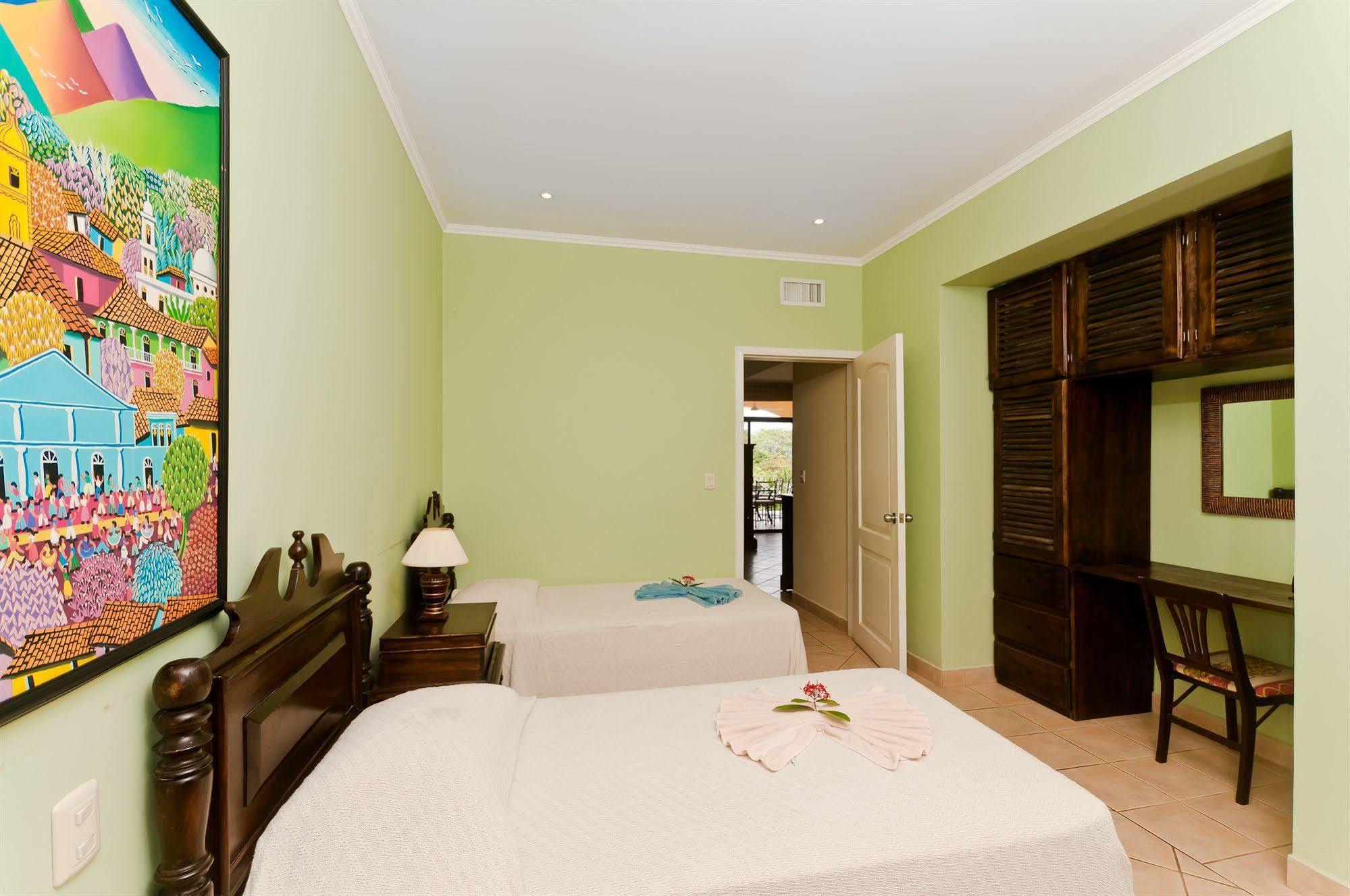 Sunrise Condominium Tamarindo Bagian luar foto